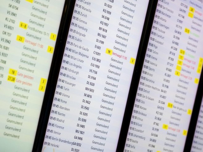 Отказани летови (Фото: EPA/ROBIN VAN LONKHUISEN/илустрација) Отказани летови (Фото: EPA/ROBIN VAN LONKHUISEN/илустрација) -