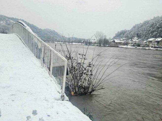Водостај Дрине, Зворник Водостај Дрине, Зворник - Фото: СРНА