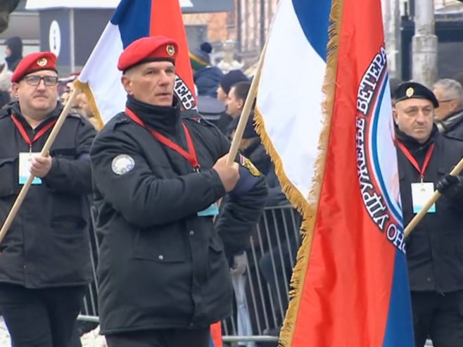 Гардијска бригада на свечаном дефилеу - Фото: РТРС