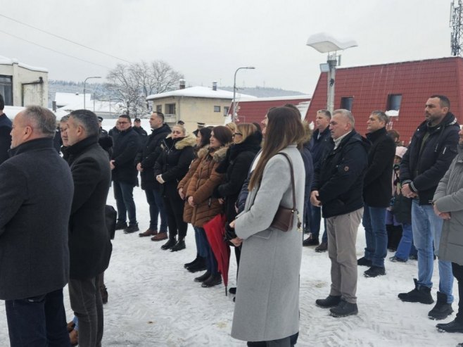 Парастос у Мркоњић Граду - Фото: РТРС