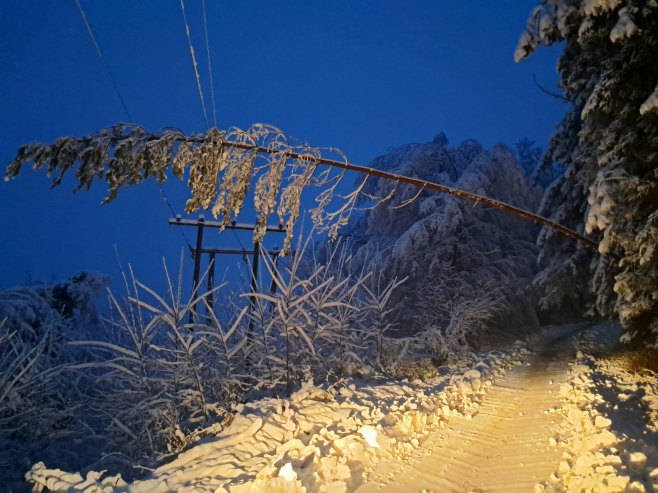 Снијег у Србији (фото: TANJUG/EDS/ bs) Снијег у Србији (фото: TANJUG/EDS/ bs) -