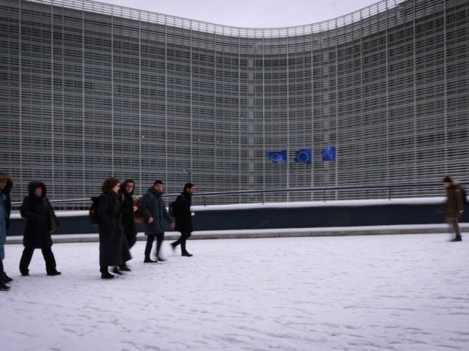 Брисел (фото: EPA/OLIVIER HOSLET) Брисел (фото: EPA/OLIVIER HOSLET) -