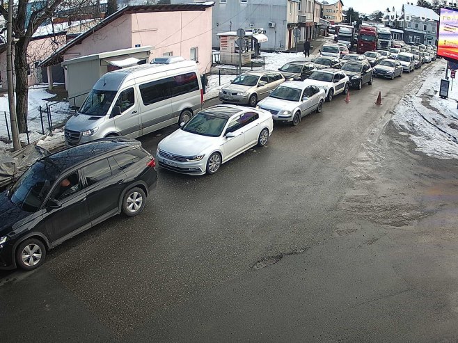 ГП Градишка-излаз (Фото: АМС Српске) - 