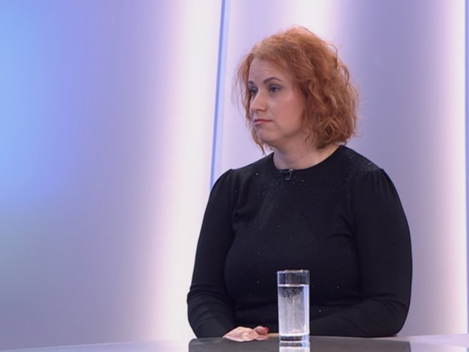 Оливера Давидовић Кнежић Оливера Давидовић Кнежић -