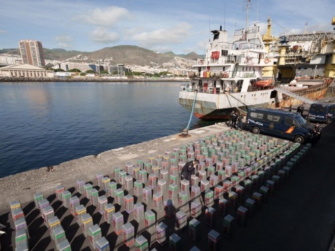 Рекордна запљена кокаина у Шпанији (фото: EPA/RAMON DE LA ROCHA) - 