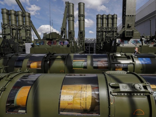 Ракетни систем (фото: EPA/SERGEI ILNITSKY - илустрација) - 