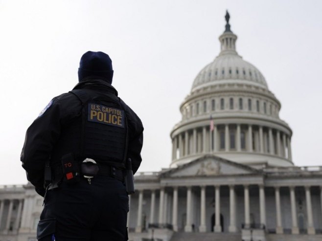 Капитол Хил (фото: EPA/WILL OLIVER - илустрација) Капитол Хил (фото: EPA/WILL OLIVER - илустрација) -