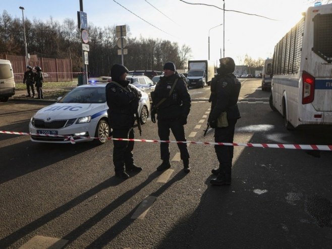 Русија, полиција (фото: EPA/MAXIM SHIPENKOV - илустрација) - 