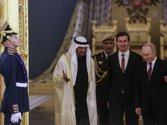 Путин са Бин Заједом (фото: EPA/MAXIM SHIPENKOV ) - 