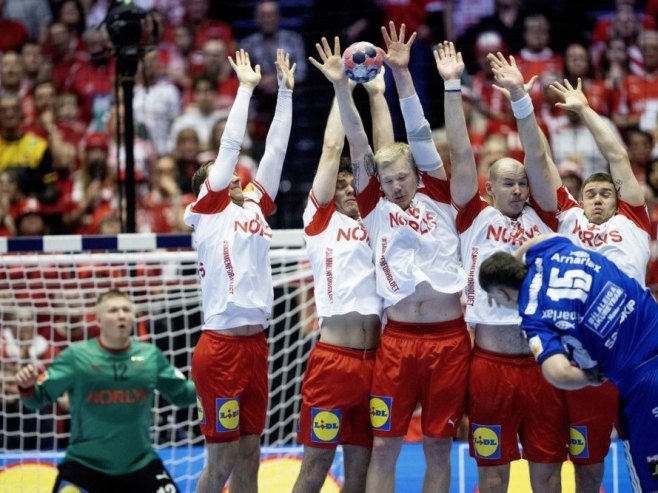 Рукометаши Данске (фото: EPA/BO AMSTRUP DENMARK OUT) - 