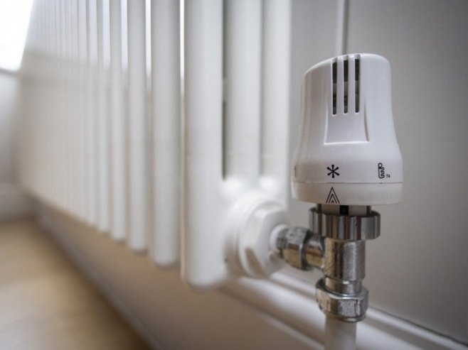 Радијатор (Фото: EPA/TOLGA AKMEN/илустрација) - 