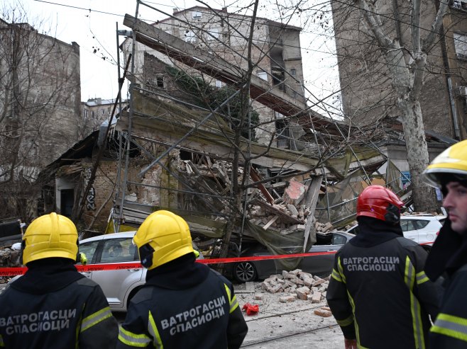 Пад скеле у Београду (Фото: TANJUG/ AMIR HAMZAGIĆ) - 