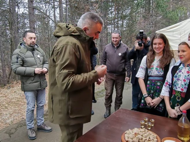 Минић на манифестацији "Вучији дан на Озрену" - Фото: СРНА