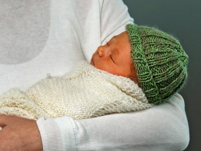 Беба (Фото: EPA/DAVID ROWLAND, илустрација) - 