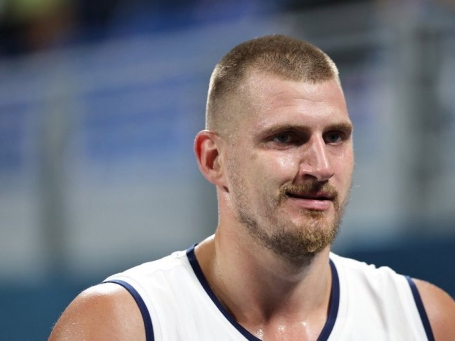 Никола Јокић (Фото: EPA/ALEX PLAVEVSKI) - 