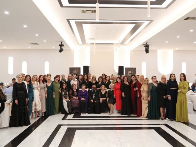 Светосавски добротворни бал у Дервенти - Фото: РТРС