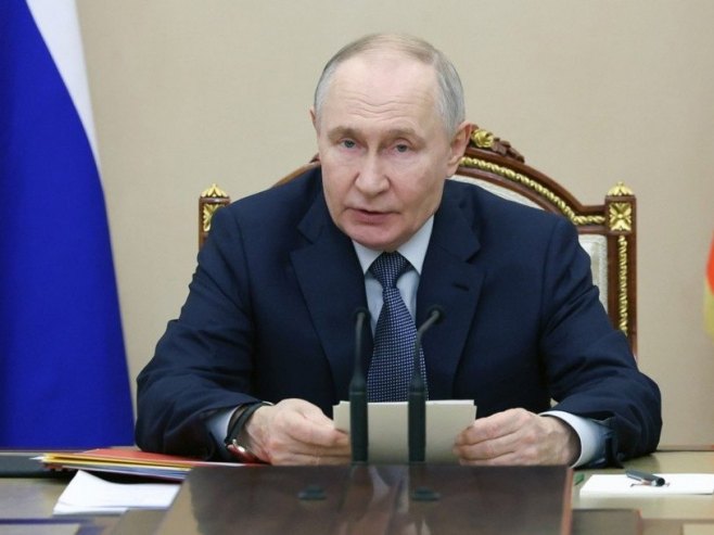 Владимир Путин (фото: EPA/VYACHESLAV PROKOFYEV/SPUTNIK/KREMLIN POOL) - 