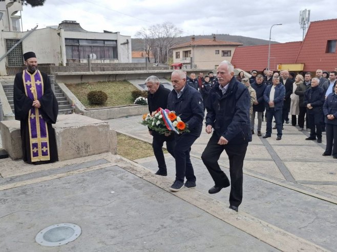 Полагање вијенаца у Мркоњић Граду - Фото: РТРС