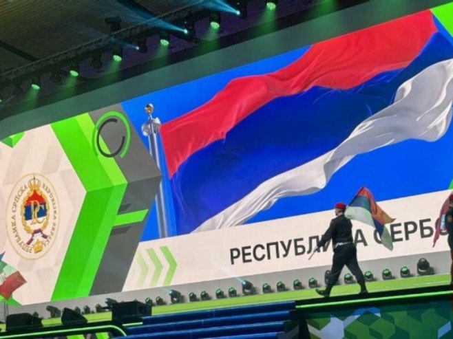 Електротехничкој школи награда из Русије - Фото: РТРС