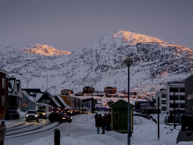 Гренланд (Фото: EPA/MADS CLAUS RASMUSSEN DENMARK OUT) - 