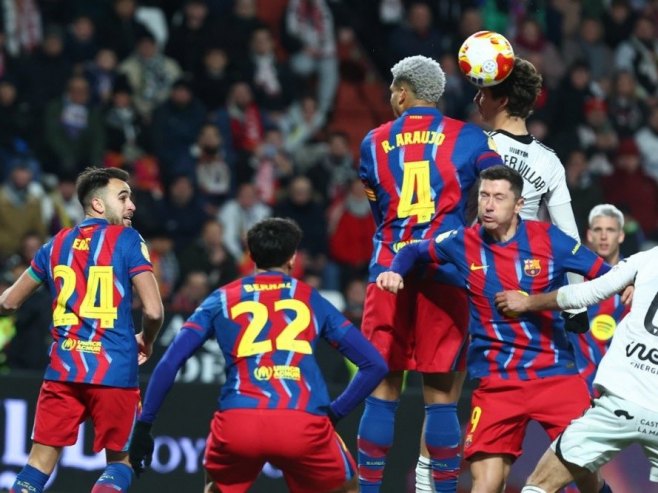 Играчи Барселоне (Фото: EPA/Ismael Herrero) - 
