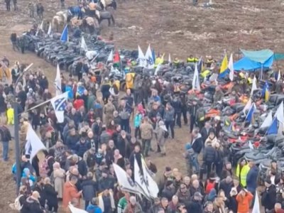 Ратни покличи са скупа на Хасином Врху код Бихаћа (фото: facebook.com/veteranigardapanteri/screenshot) - 