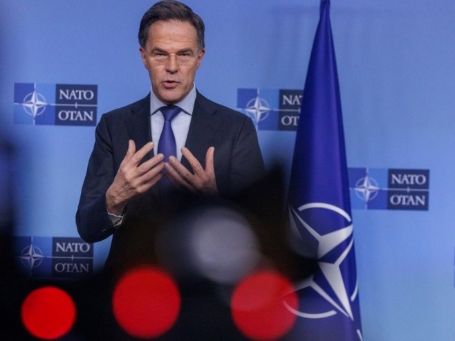 Марк Руте (фото: EPA/OLIVIER MATTHYS) - 