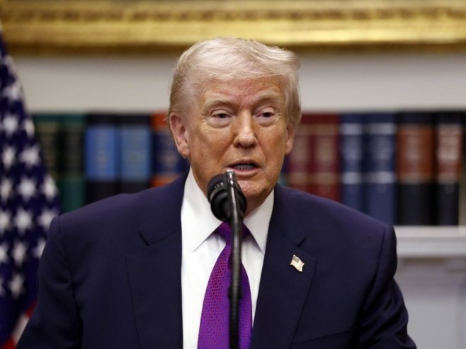 Доналд Трамп (фото: EPA/WILL OLIVER / POOL POOL) - 