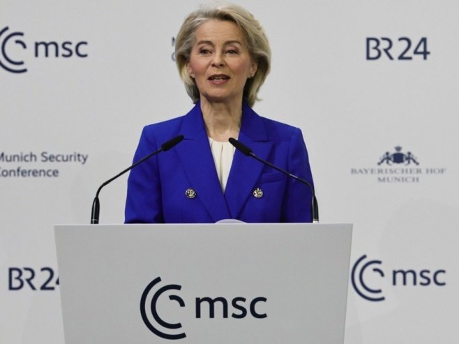 Урсула фон дер Лајен (фото: EPA/RONALD WITTEK) - 