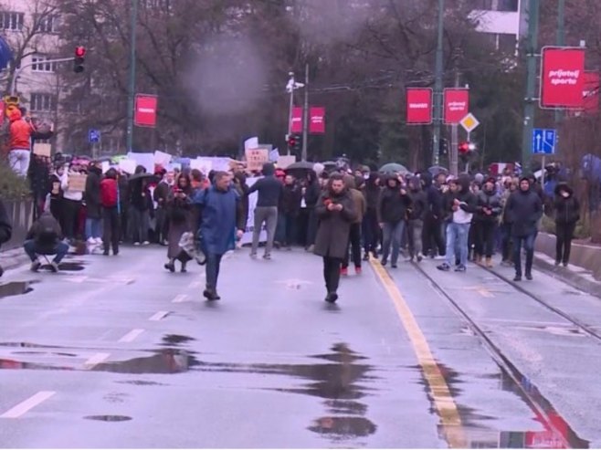 Протести у Сарајеву - Фото: РТРС