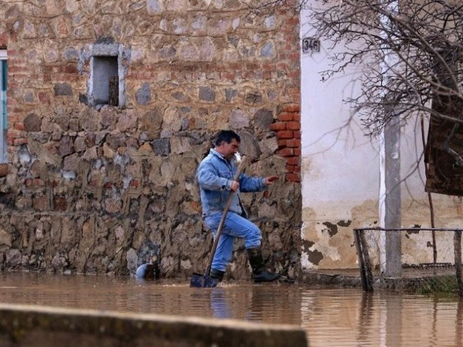 Поплаве у Сјеверној Македонији, архивска фотографија (фото: EPA/GEORGI LICOVSKI) - 