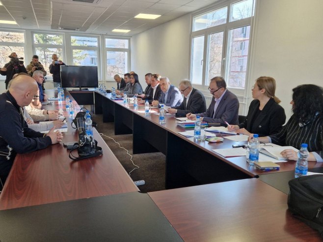 Није усаглашено повећање плата у ЖРС, прихваћено враћање додатака (ВИДЕО)