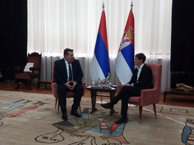 Стевандић и Брнабић - Фото: РТРС