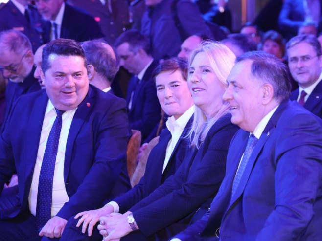 Београд-додјела одликовања (Foto: x.com/MiloradDodik) - 