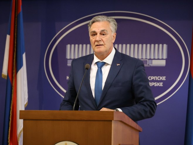 Синиша Каран - Фото: ZIPAPHOTO/Borislav Zdrinja