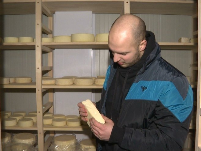 Производња сирева у Великој Илови код Прњавора - Фото: РТРС