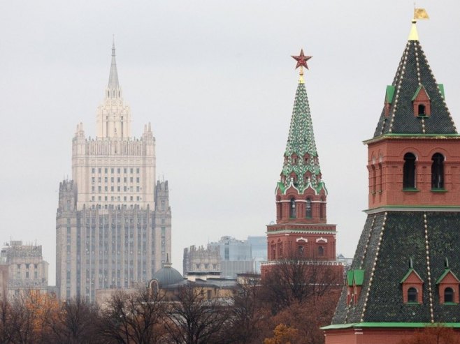 Москва (Фото: EPA/MAXIM SHIPENKOV) - 