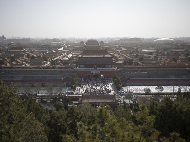 Пекинг (фото: EPA/ANDRES MARTINEZ CASARES) - 