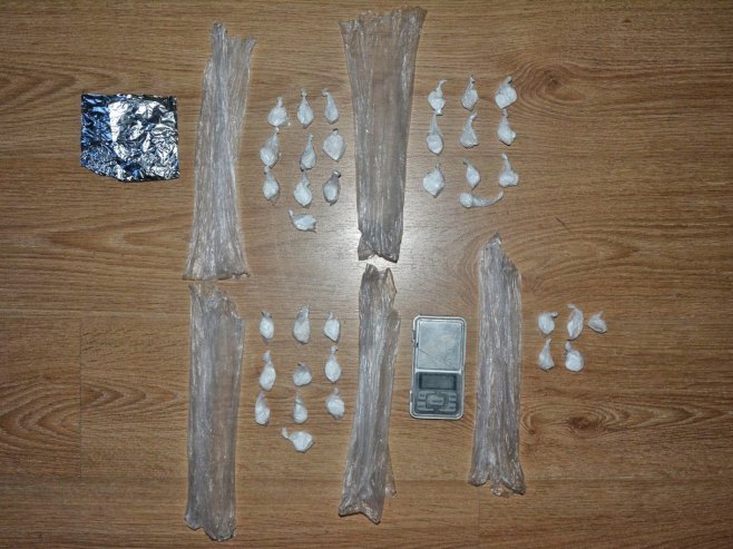 Братунац: У претресу пронађен спид, ухапшено једно лице