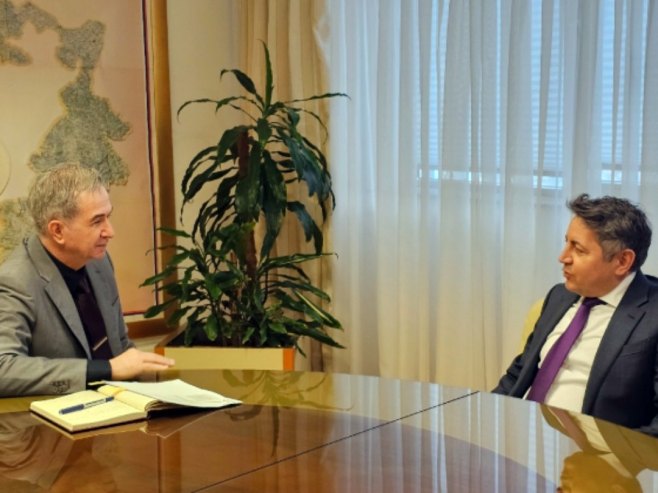 Пуховац са конзулом Турске - Фото: РТРС