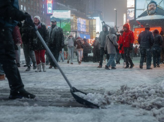Сњежна олуја (Фото: EPA/OLGA FEDOROVA) - 