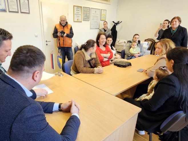 Пријем за вишечлане породице Пријем за вишечлане породице - Фото: РТРС