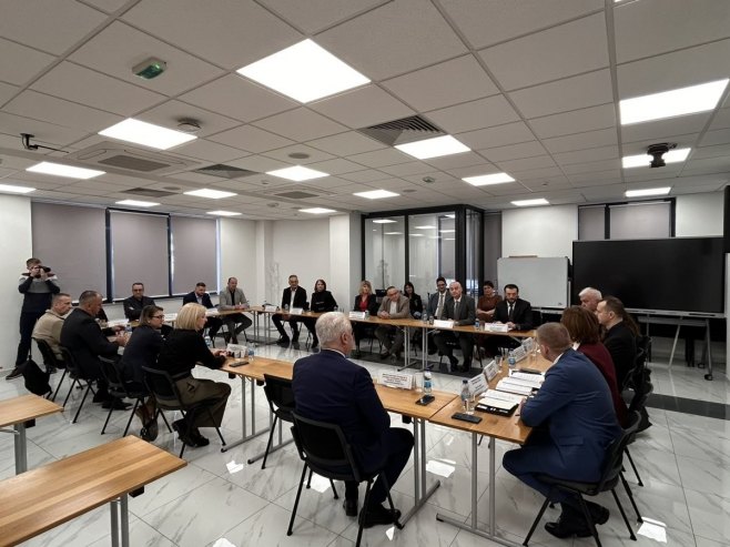 Привредна комора - округли сто Привредна комора - округли сто - Фото: РТРС