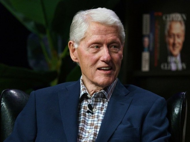 Бил Клинтон свједочи данас иза затворених врата