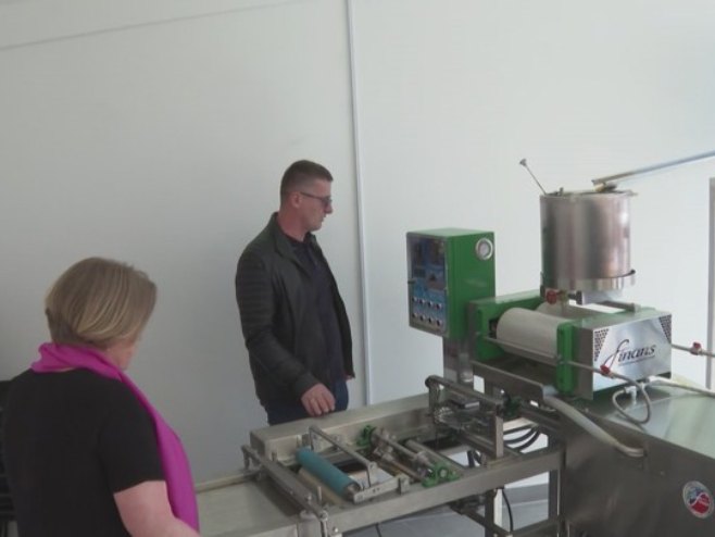 Дрвар: Пчеларима олакшан посао - отворен погон за израду дијелова пчелињих кошница