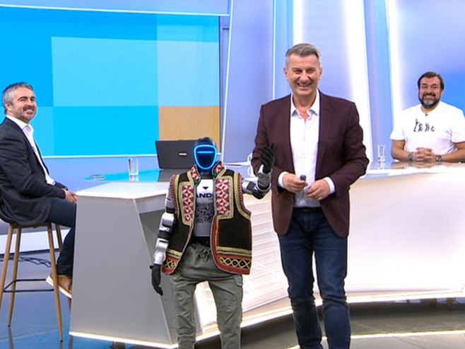 Робот Роби - Фото: РТРС