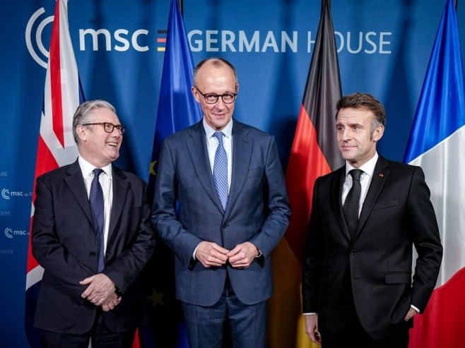 Стармер, Мерц и Макрон (Фото: EPA/Kay Nietfeld, илустрација) Стармер, Мерц и Макрон (Фото: EPA/Kay Nietfeld, илустрација) -