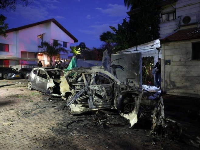 Посљедице сукоба Израела и Ирана (Фото: EPA/ABIR SULTAN) Посљедице сукоба Израела и Ирана (Фото: EPA/ABIR SULTAN) -