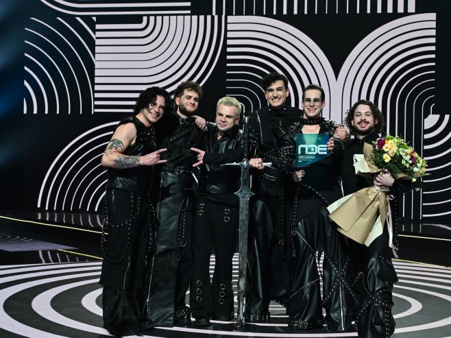 Група Лавина побиједила на такмичењу "Песма за Евровизију" (Фото: TANJUG/ ANA PAUNKOVIĆ) Група Лавина побиједила на такмичењу "Песма за Евровизију" (Фото: TANJUG/ ANA PAUNKOVIĆ) -