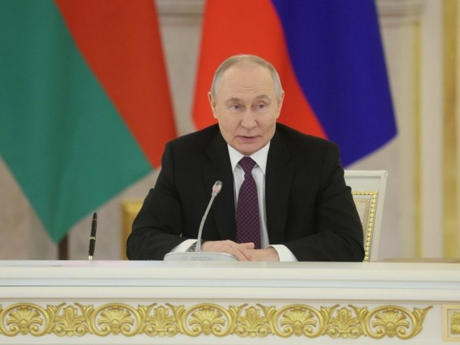 Владимир Путин (Фото: EPA/MAXIM SHIPENKOV, илустрација) - 